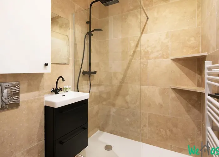 Nid Douillet Aux Portes Du Marais *